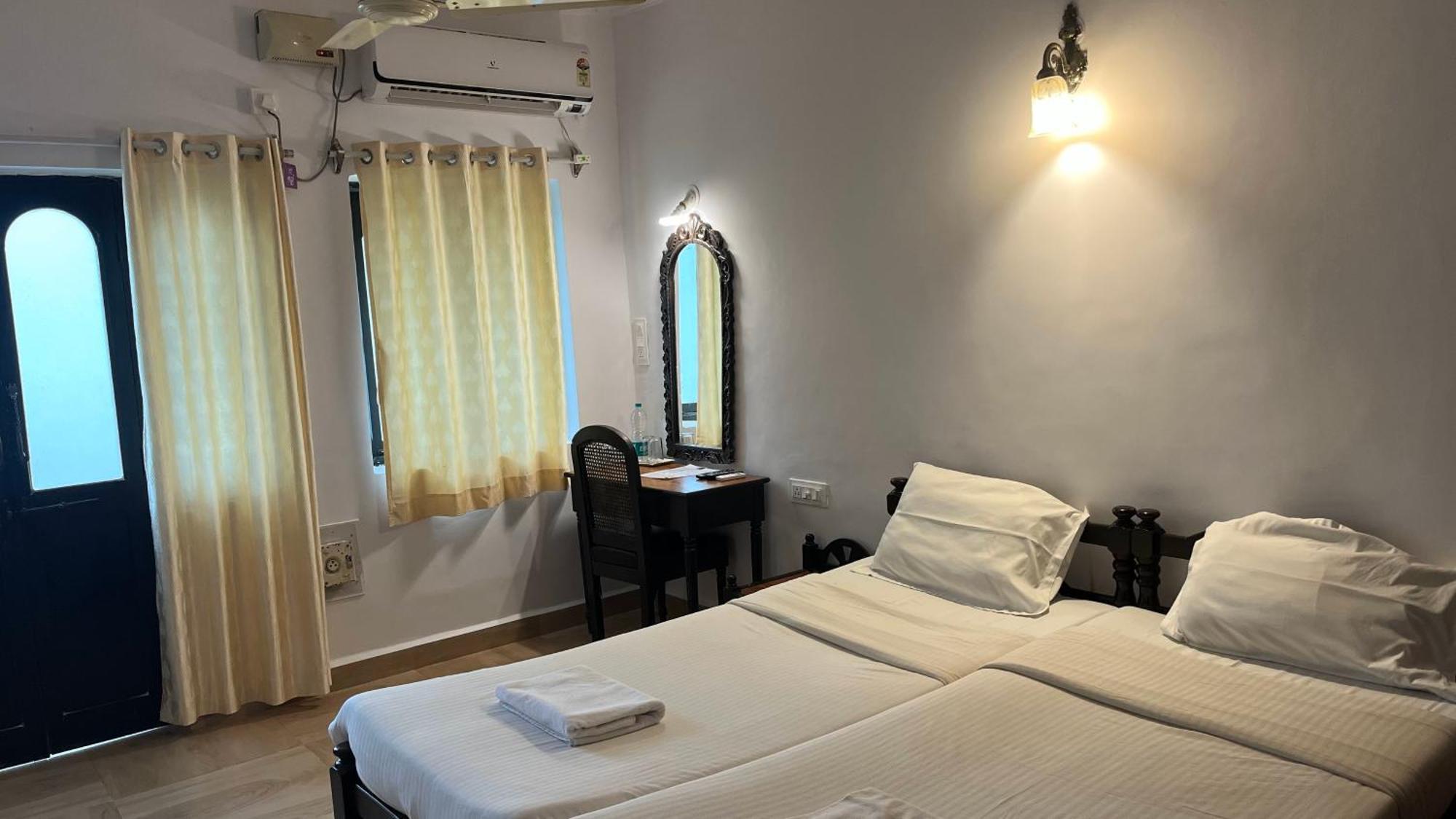 La Petite Guest House Bogmalo Esterno foto